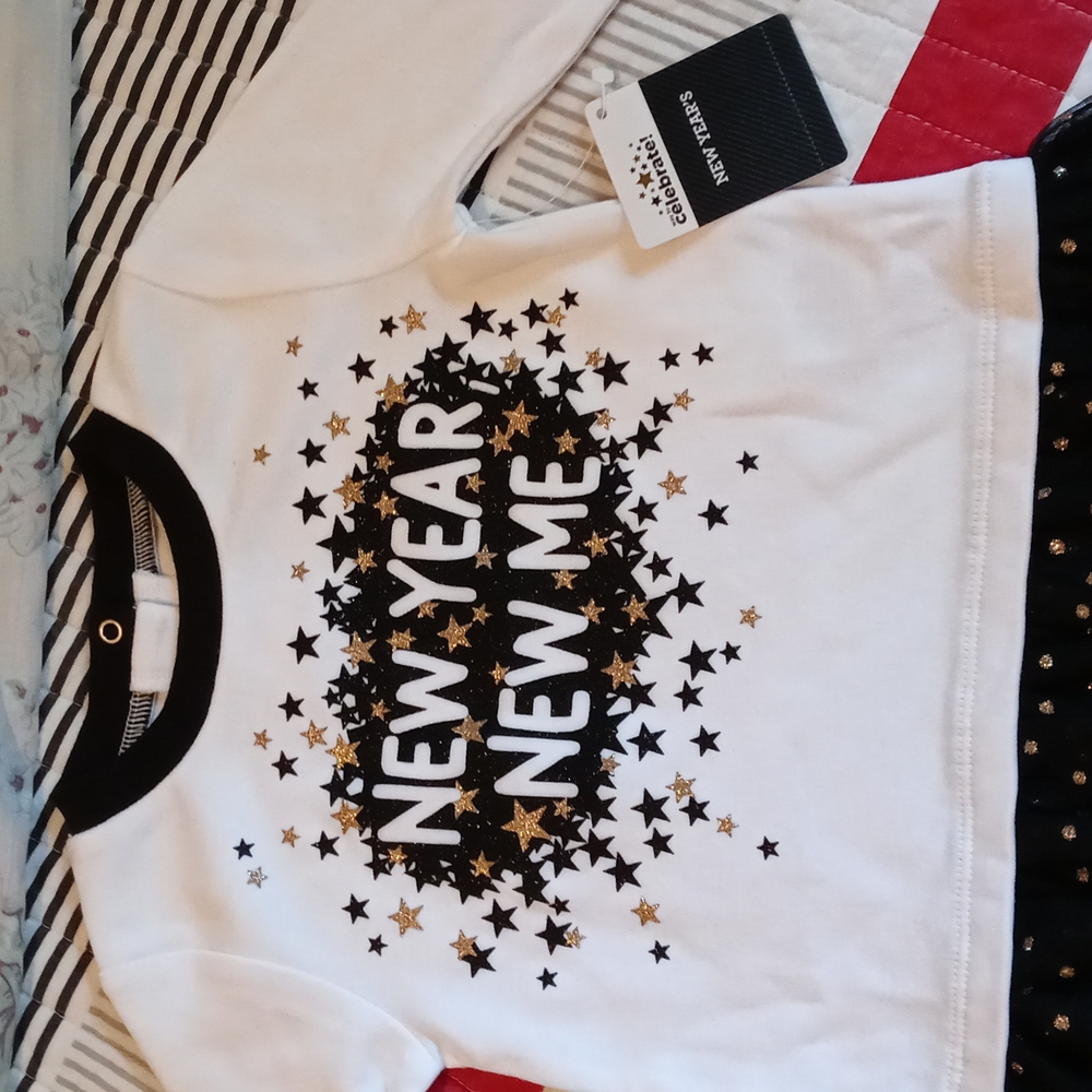 💚Celebrate New Year's Girl White/Black/Gold shirt/pants set 18 Months